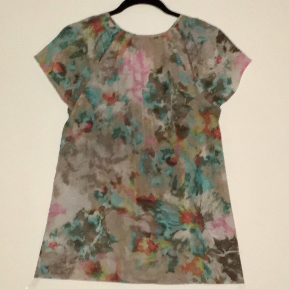 👚Adorable Daisy Fuentes Floral Blouse👚 - Picture 2 of 3